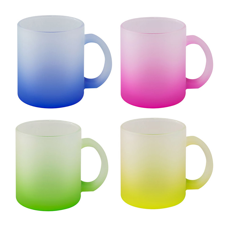 In vier knalligen Farben können Sie sich kreativ austoben und diese Tassen im Frosted Look nach Ihren Geschmack Sublimieren.